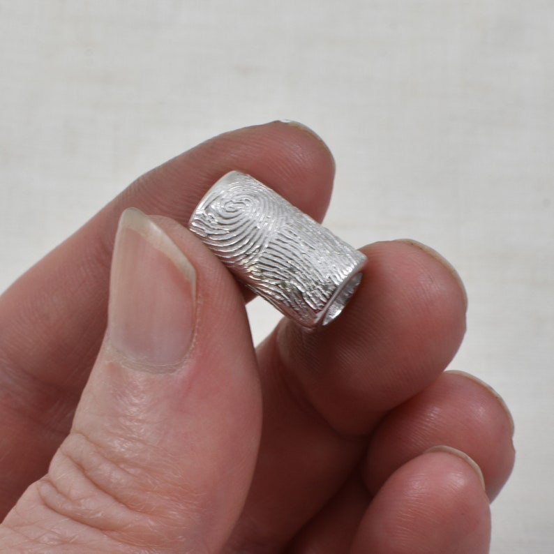 Solid Sterling Silver Bead gepersonaliseerd met 2 vingerafdrukken, aangepaste herdenkingssieraden voor armband en ketting, meerdere vingerafdrukken afbeelding 7