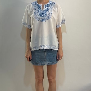 Blouse paysanne des années 70 brodée à la main festival bohème hippie rêve éveillé