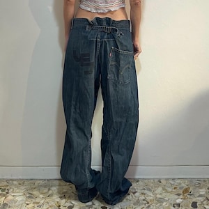Y2K Levis Engineered Jeans 36x34 Twisted Seam Barrel Leg, Buckle