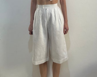 70s Saint Laurent White Linen Long Shorts With A Pleated Wide Leg Small Waist