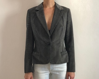 Chaqueta Versace Versus Velvet negra y gris estilo Op Art de los 90, estilo club kid psicodélico