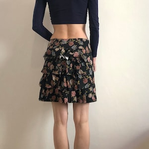 90s Betsey Johnson Cotton Stretch Floral Mini Skirt With Back Bustle Large Size