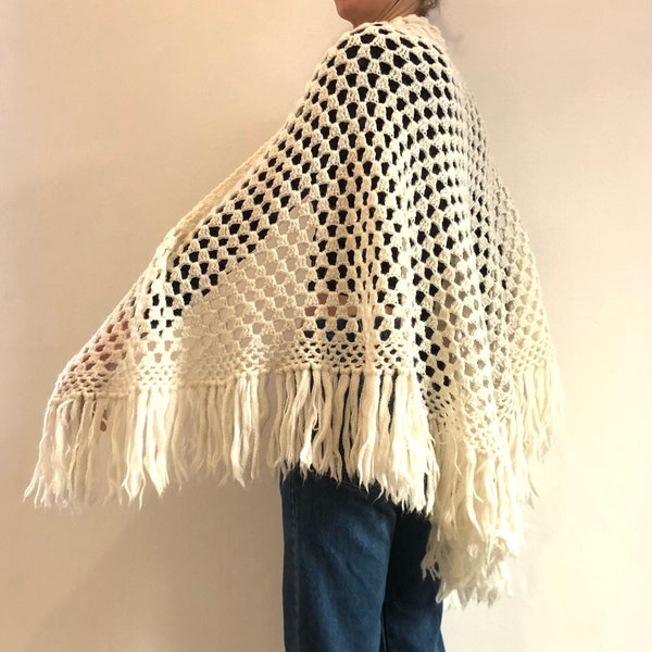 70s Hand Knit Crochet White Stevie Knicks Fringe Scarf Shawl Cover Up