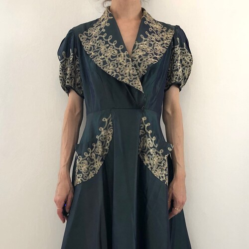 30s Blue Green shops Iridescent Taffeta Glamorous House Robe With Embroidery