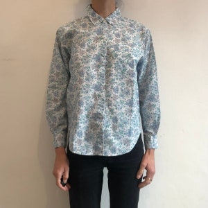 80er Jahre Cacharel La Chemiserie Florales mehrfarbiges Langarm-Button-Up-Shirt