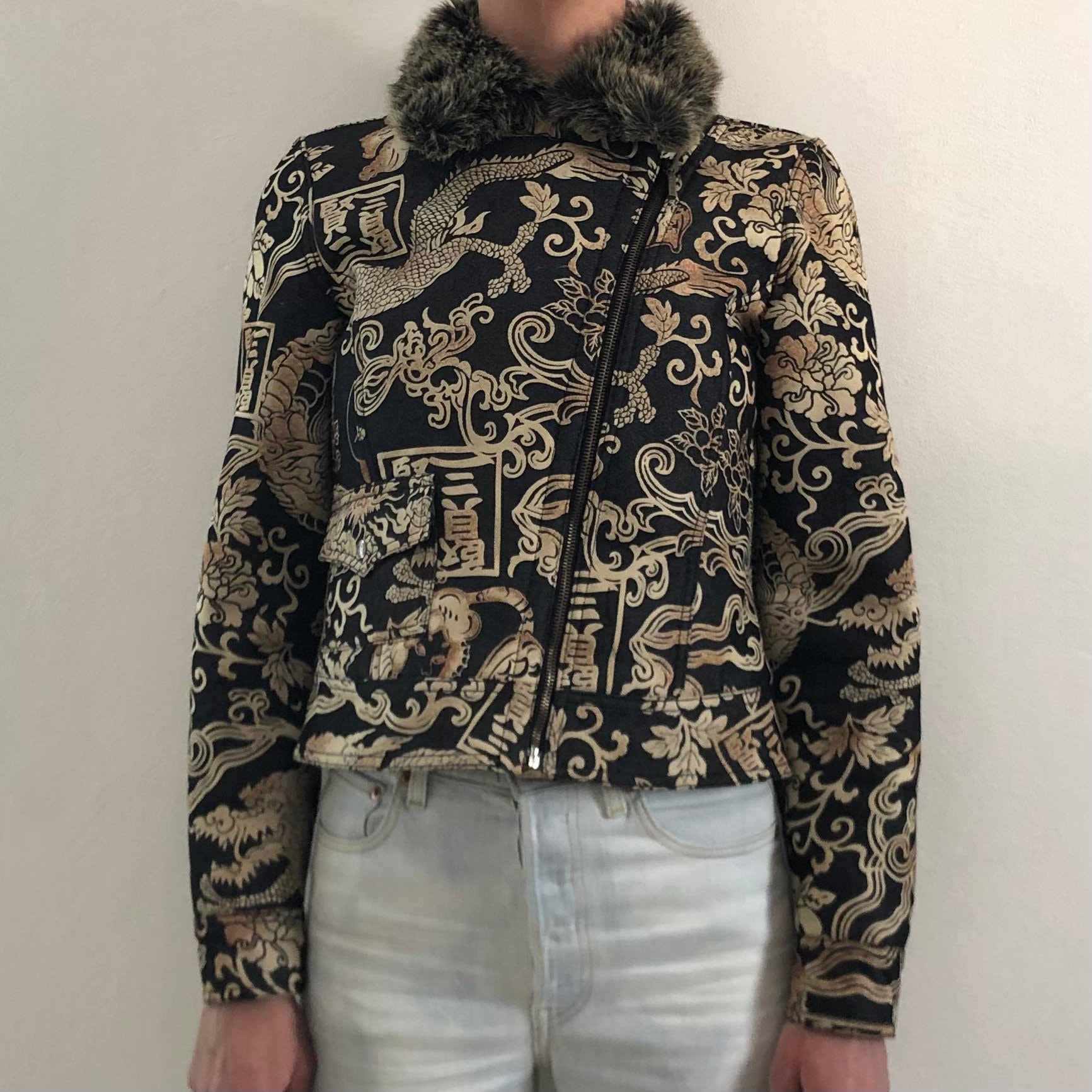 激レア！80年代 KENZO フランス製 豪華 花柄刺繍 エルカ製 麻ジャケット 80s Kenzo Jeans Japanese Asian Print Denim Jacket With Fake Fur