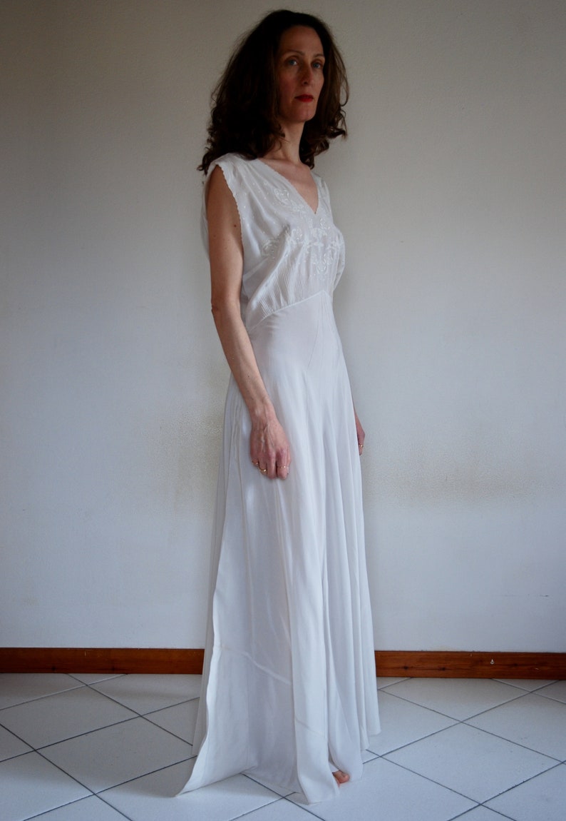 30/'s Hand Embroidered Silk Bias Cut Perfect Condition Wedding Dress Nightgown Slip Dress