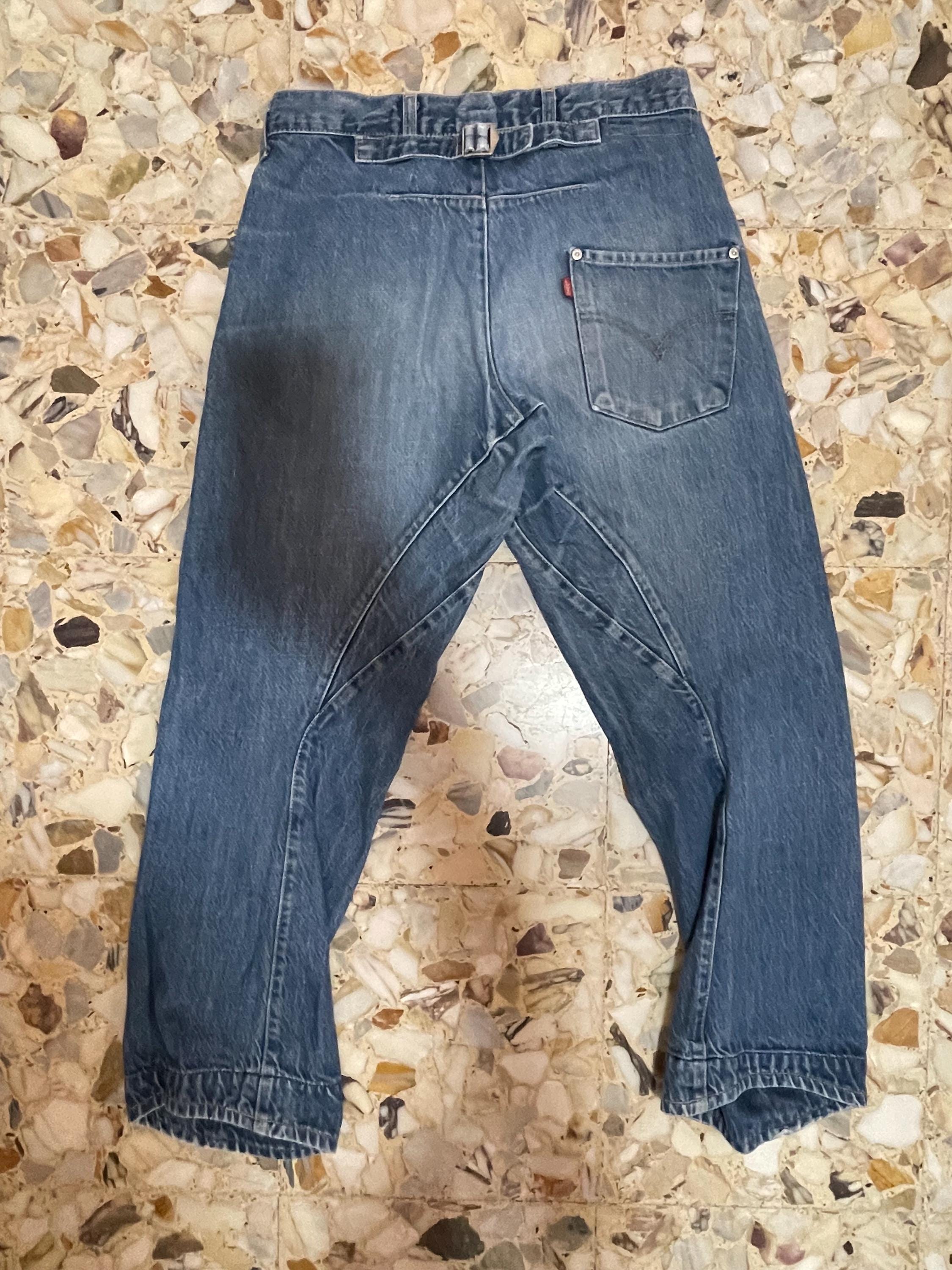 Y2K Levis Engineered Jeans Twisted Seams Barrel Leg With Buckle