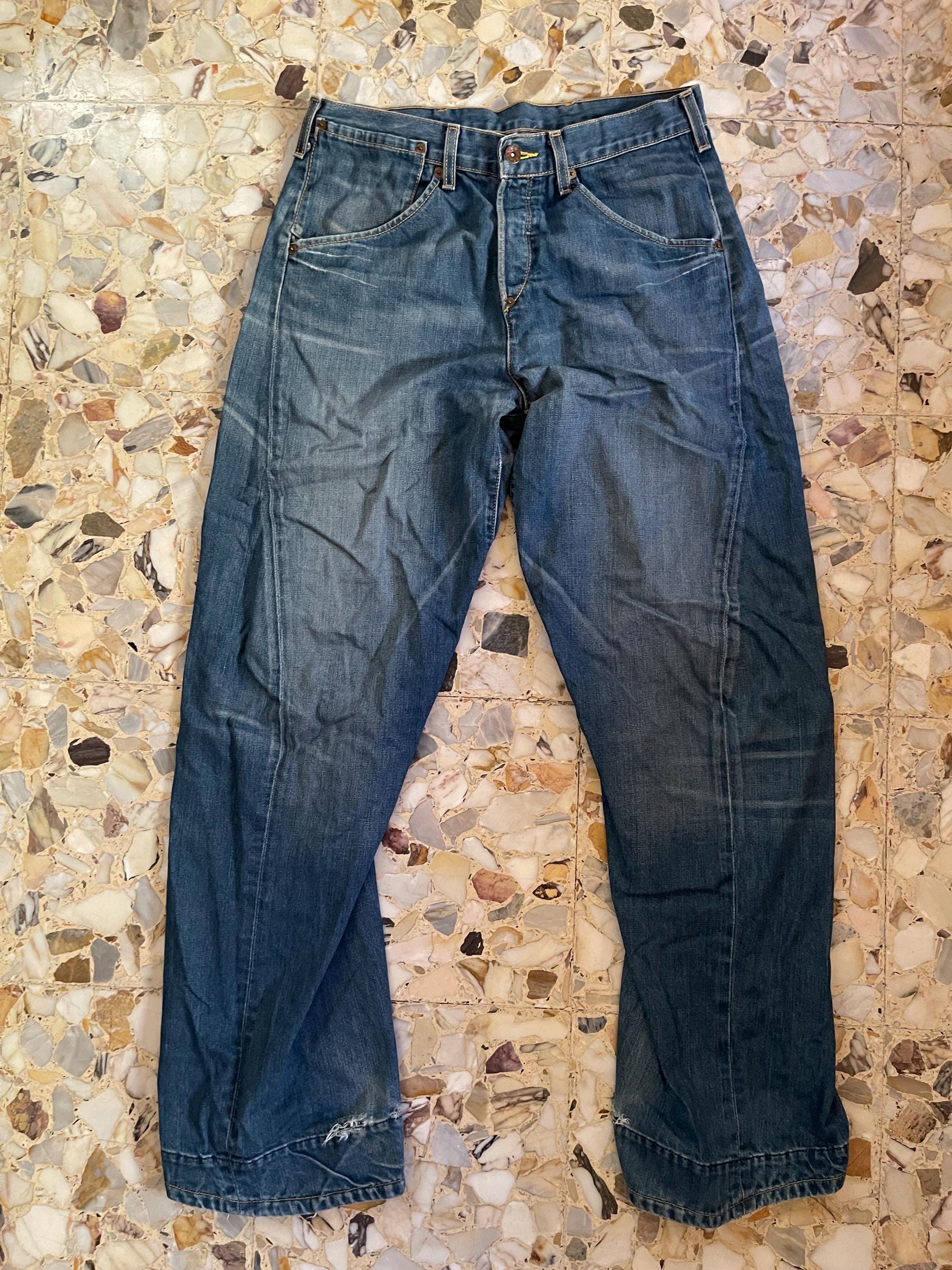 Y2K Levis Engineered Jeans Twisted Seams Barrel Leg With Buckle