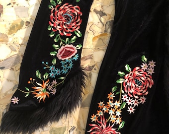 90s Betsey Johnson Black Velvet Embroidered Boho Hippy 90s Betsey Johnson Black Velvet Embroidered Boho Hippy