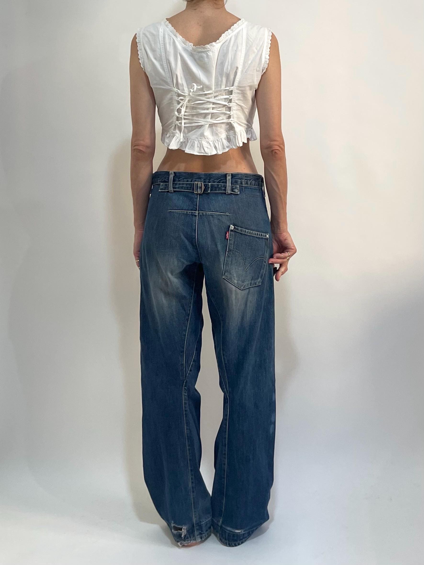 Y2K Levis Engineered Jeans Twisted Seams Buckle Back, Barrel Leg