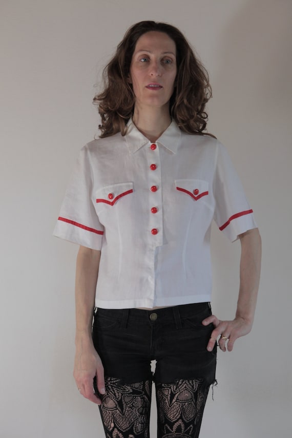 40's white linen with cherry RED buttons classic c