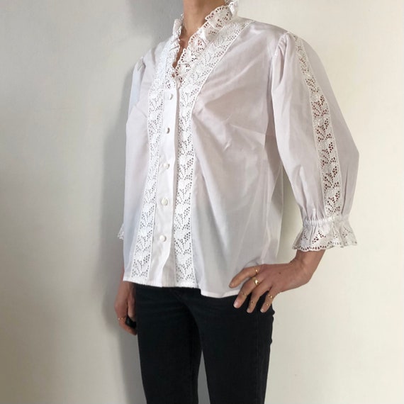 80s White Cotton Poly Lace Button Up Blouse With … - image 2