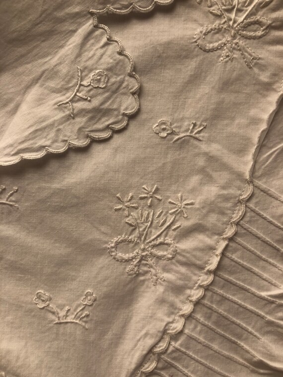 30s Victorian White Cotton Pin Tucks Hand Embroid… - image 9