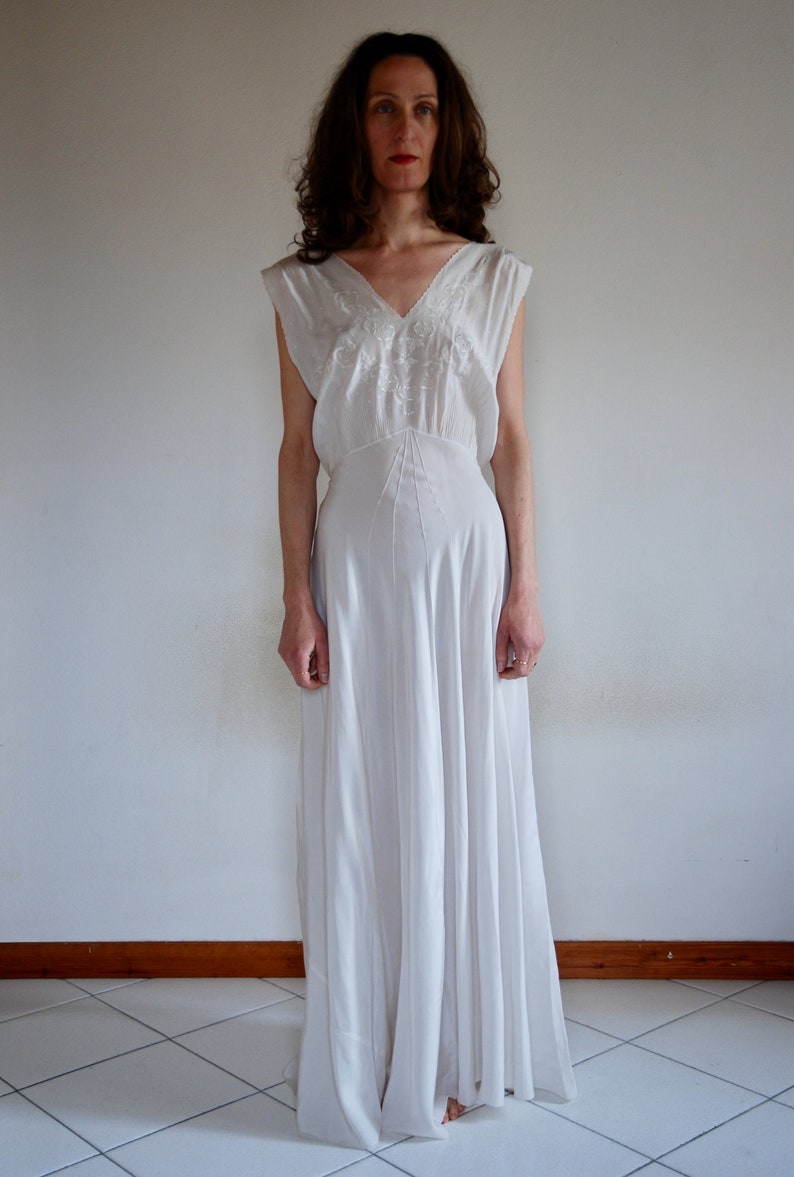 30/'s Hand Embroidered Silk Bias Cut Perfect Condition Wedding Dress Nightgown Slip Dress