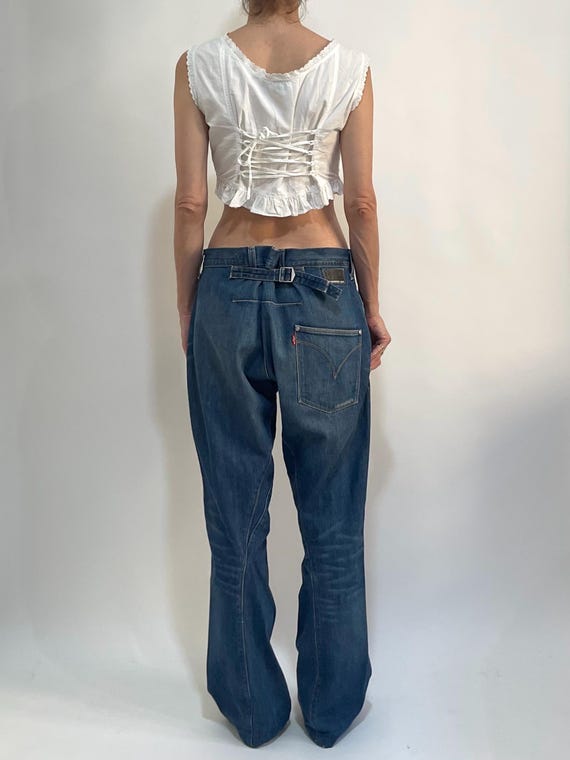 Levi's Engineered Jeans Y2K片方ポケットシンチバック Y2K Levis Engineered Jeans Twisted Seam Barrel Leg and Buckle Back