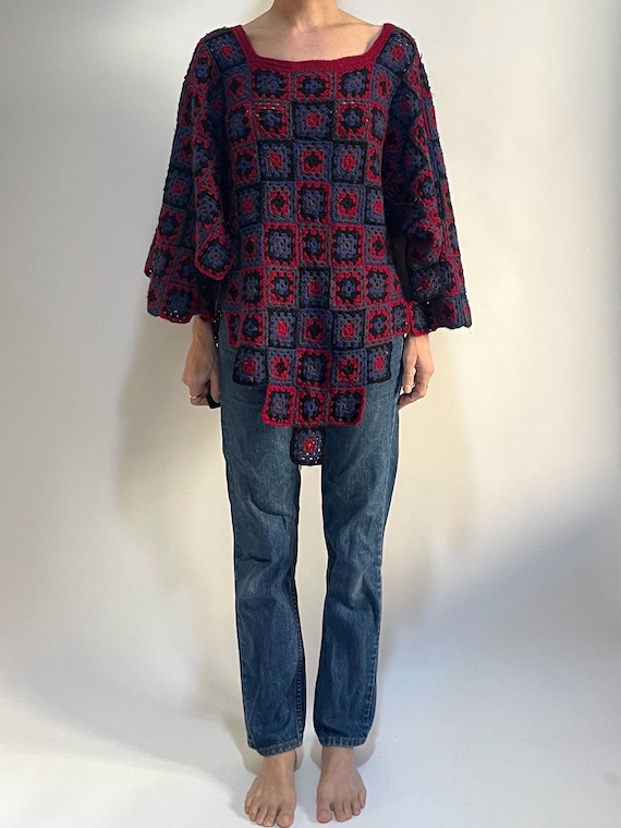 70s Granny Square Hand Knit Patchwork Poncho Summ… - image 1