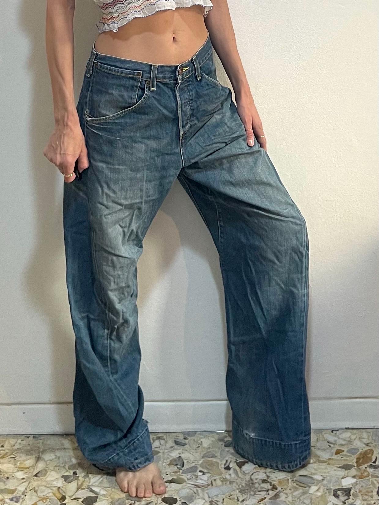 Y2K Levis Engineered Jeans Twisted Seams Barrel Leg With Buckle