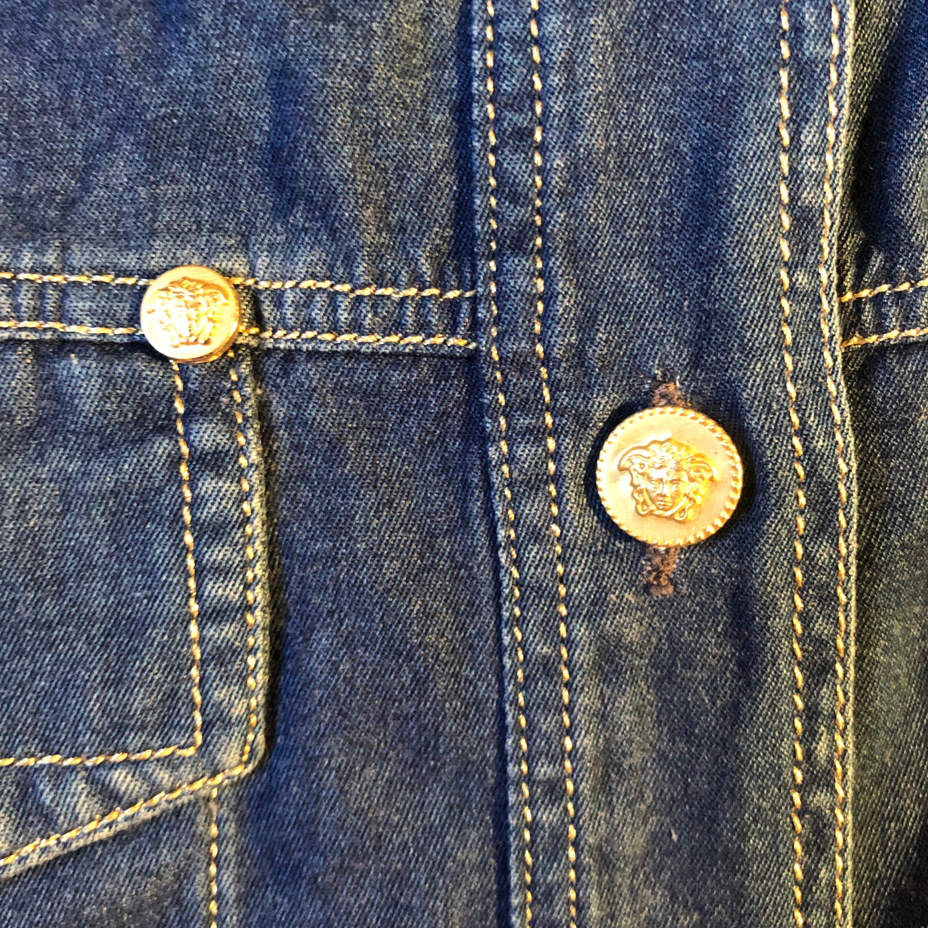 Versace Jeans Couture デニムシャツ インディゴ 金ボタン 90s Versace Jeans Couture Denim Gold Top Stitching Medusa Head