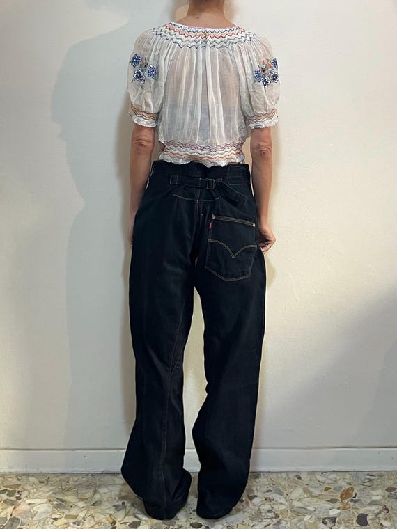 Y2K Levis Engineered Jeans Twisted Seams Barrel Leg With Buckle