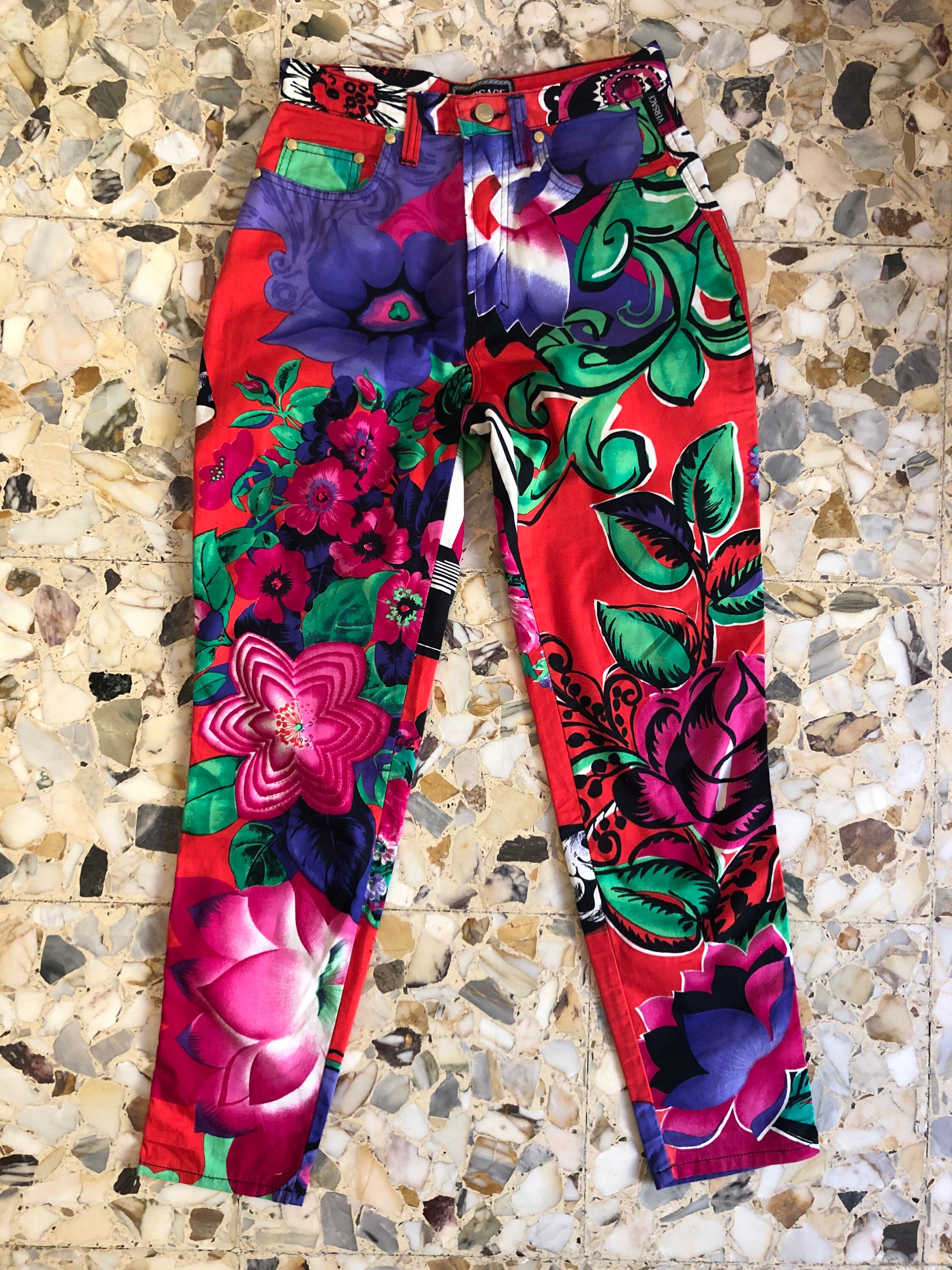 VERSACE ヴェルサーチ カラフルプリント パンツ ヴィンテージ 90's VERSACE ヴェルサーチ カラフルプリント パンツ ヴィンテージ