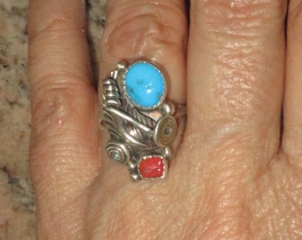 Turquoise & Coral NAVAJO Native American Multi Stone 925 Ring ~Real Gems~ c 1980s Vintage Size 8 ~Marked Sterling on Double Band
