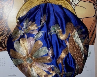 Beautiful BIRDS Deco 1920s SCENIC Bag w/ CRANES Celluloid Frame ~ Fine Figural Flapper Vintage Purse ~ Gold Embroidered Silk Handbag~ Rare!