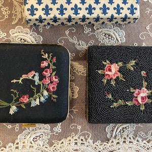 Sale! UNUSED Petit Point French Vintage Compacts~ Minty MIB Silk BIRDS Scene Vanity Case~ Tambour Beaded Embroidery~ Clear Beveled Mirrors