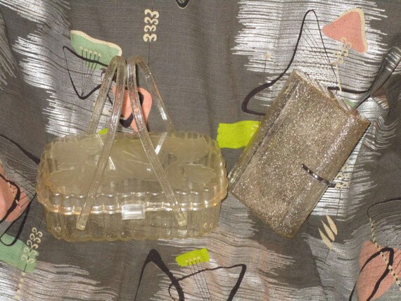 Sale~ GLITTER Vintage Lucite Purse w/ Floral Top ~
