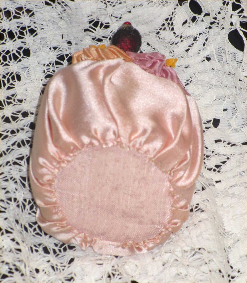 Pretty in Pink Porcelain 1920s PINCUSHION Half-Doll in Floral Gown Figural DECO Dresser Flapper Doll Vintage Sewing Pin Cushion MINTY image 4