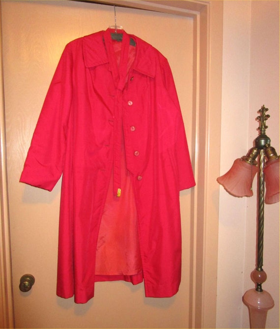 POSH Hot Pink Vintage Light Trench Coat c. 1950s-1