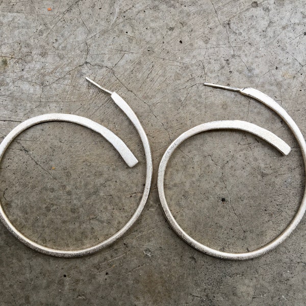 Spiral rings. Circular earrings. Silver hoop Earrings. Solid Sterling Silver Spiral Earrings. Spiral rings.Open Circle Earring.Gift for her