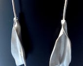 Pendientes de plata hojas, Pendientes de Plata realizados con cera perdida, pendientes largos, modernos, pendientes largos, pendientes flor