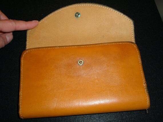1970’s Leather Wallet with Flowers and Suede Lini… - image 3