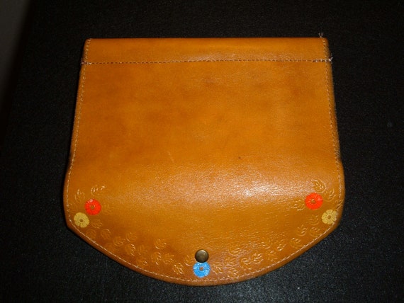 1970’s Leather Wallet with Flowers and Suede Lini… - image 2