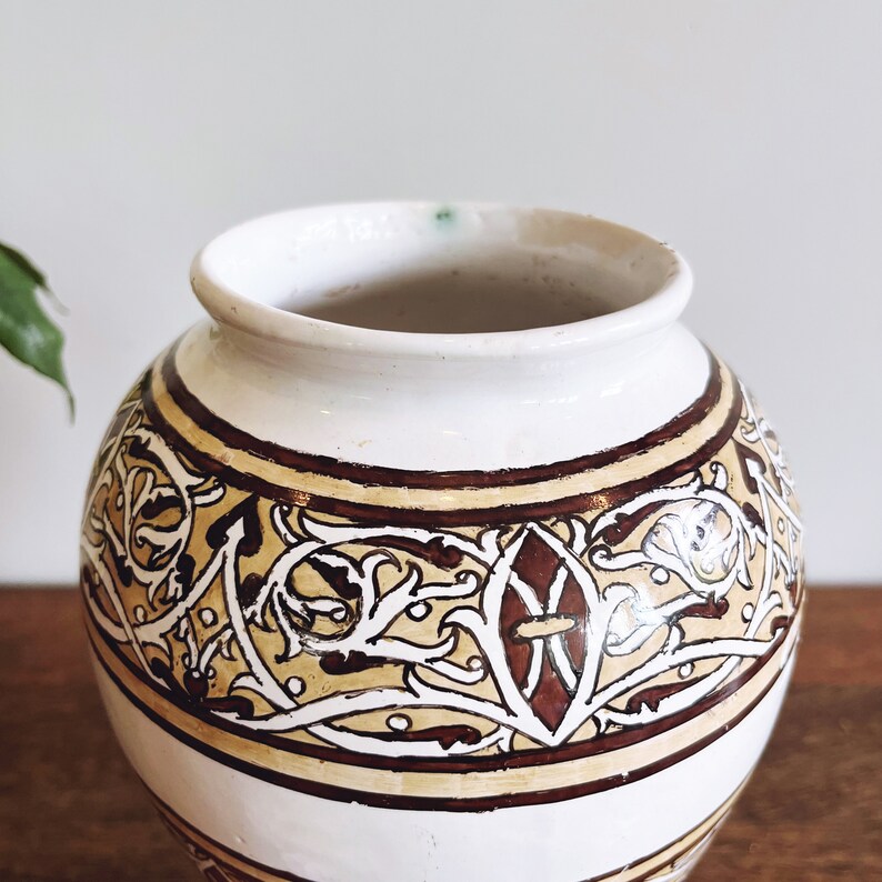 Vintage Egyptian Sornaga Ceramic Pottery Vase image 4