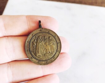 Vintage Italian First Communion Commemorative Pendant Medal