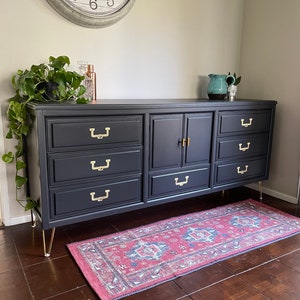 SOLD ** 1980s 5-Drawer Mid Century Dresser