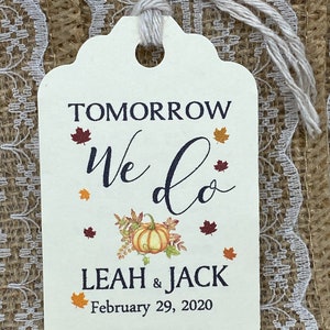 etiquetas de otoño, etiquetas de boda, etiquetas de regalo, etiquetas de lo que hacemos, etiquetas de cena de ensayo, etiquetas de ensayo, Tomorrow We Do • Etiqueta de cubiertos, etiquetas de boda de otoño