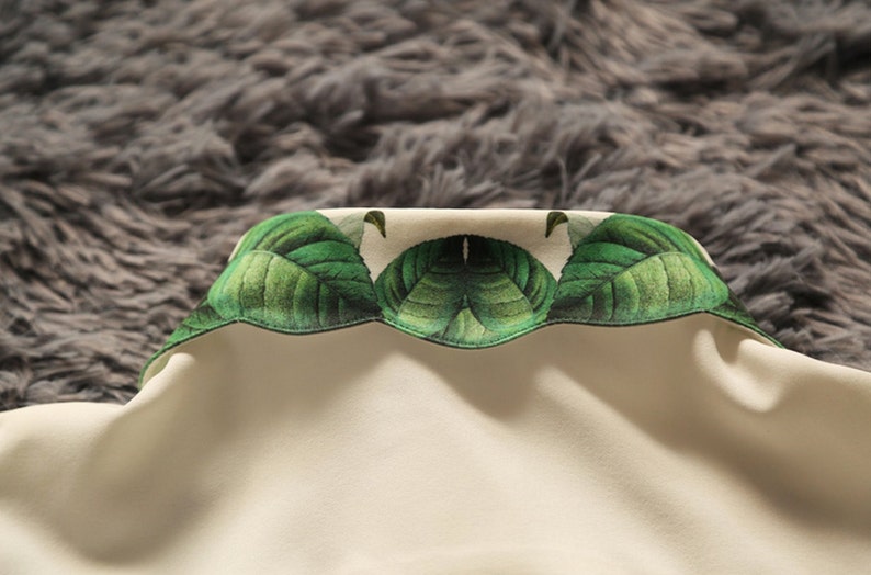 Fine Art Collection white green spring leaves collar and cuff unique shirtskirt