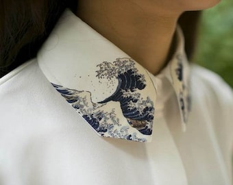 3rd version: Fine Art Collection Japanese painting Hokusai‘s The Great Wave of Kanagawa white Shirt with wave collar