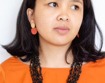 Black and Gold Travel Necklace; Wonderfully Simple