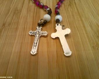 Simple Iridescent Hot Pink, and White Chaplet Pull