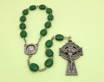 Green Single Decade Rosary with Celtic-style Crucifix and Gift Bag