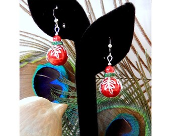 Our Popular Christmas Collection - Silver Open Leaf Basket Wrapped Red Swarovski Crystal Pearls & Green Crystal Accented Earrings - 31152