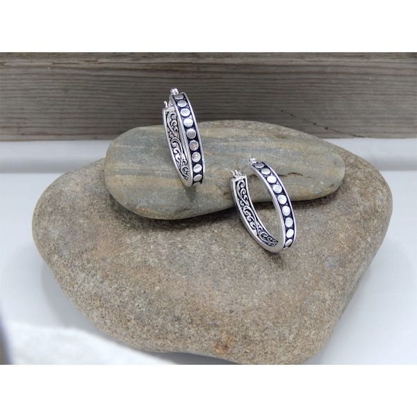 Brighton Inspired Polished Silver Open Hoop Elongated Oval "Dotted & Filigree" Latch Back High Fashion Earrings - PIERCED ONLY - 32884