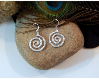 Art Nouveau Hammered Antique Polished Silver Open Swirl Design High Fashion Drop Earrings - 32223