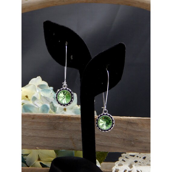 Green Dragonfly Dangle Earrings Made with Swarovski(R) Crystals - Tail Moves Green Dragonfly Dangle Earrings Made with Swarovski(R) Crystals - Tail Moves
