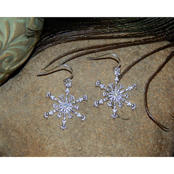 Beautiful Lacy High Polished Silver Aurora Borealis Swarovski Crystal Studded Winter Snowflake High Fashion Earrings - 30337