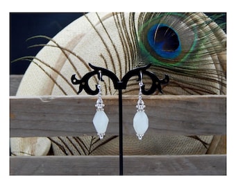 Pendientes artesanales de lágrima con forma de pepita de piedra lunar facetada y marco de plata antigua - 31344